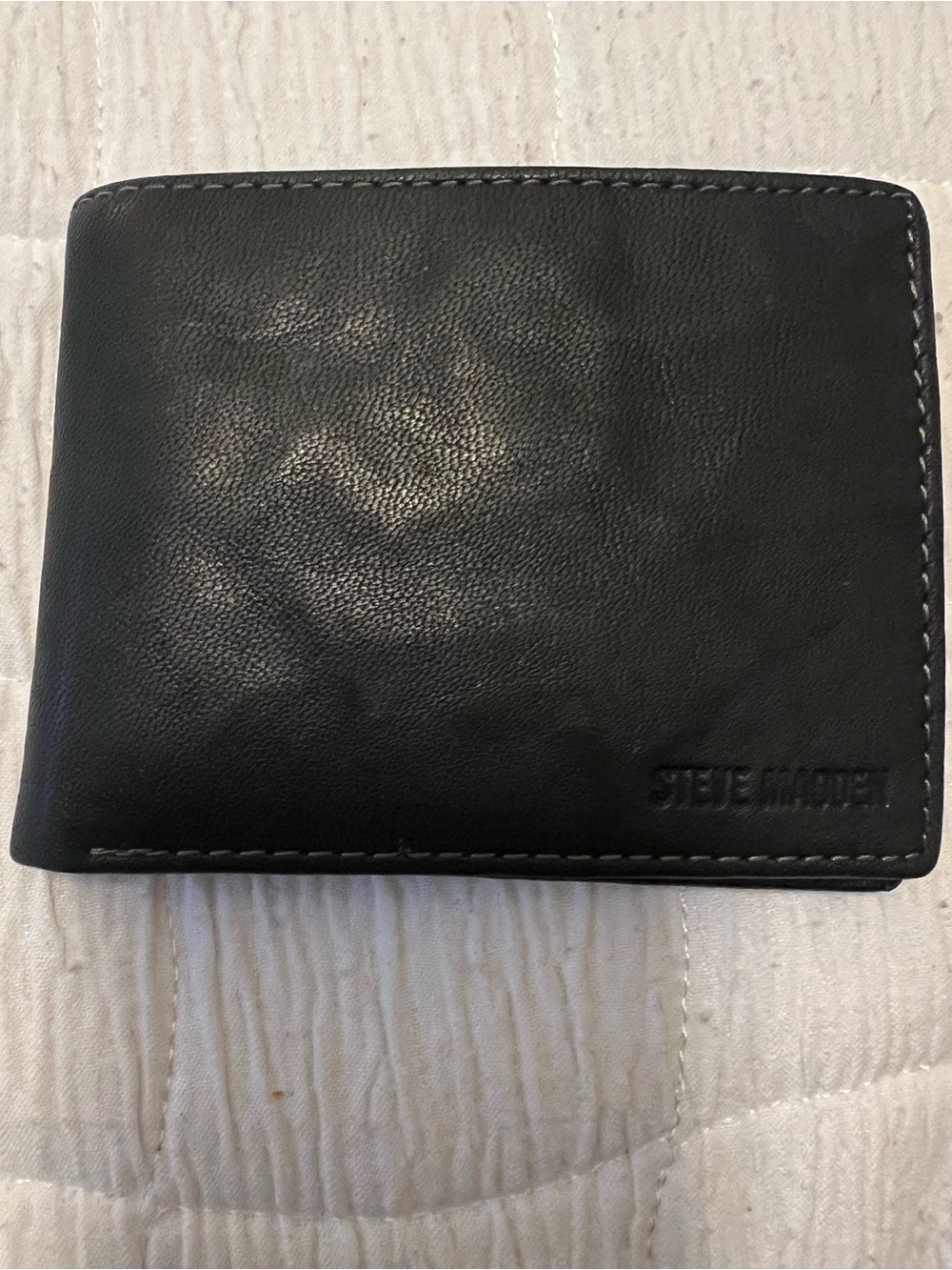Steve Madden Black Leather Bi-Fold Card & Key Wallet